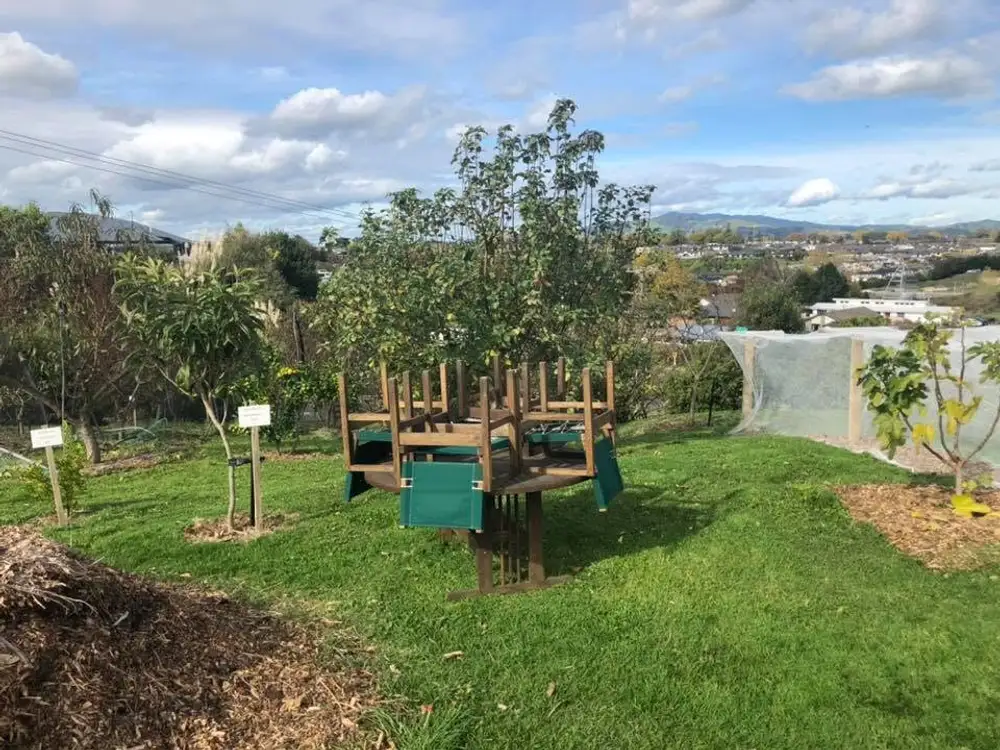 Garden maintenance and mulching in Cambridge